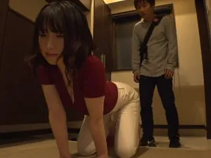 Một ngày đi làm mệt mỏi của cô em học sinh năm nhất